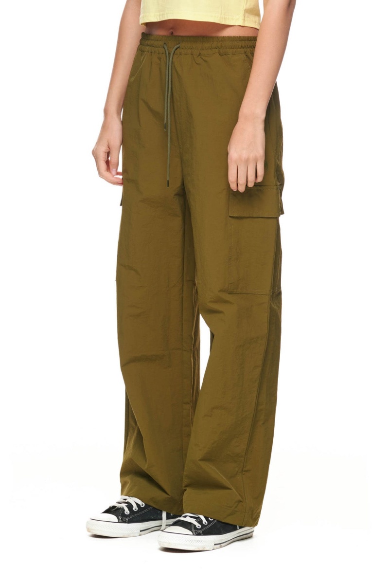 Stüssy Nylon Cargo Pant Shorts & Pants Flight Green | BKJ-513824